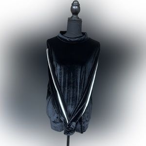Xersion NWT Velvet Lg Sleeve Black w/white stripe, Super Soft, Shimmer, XL